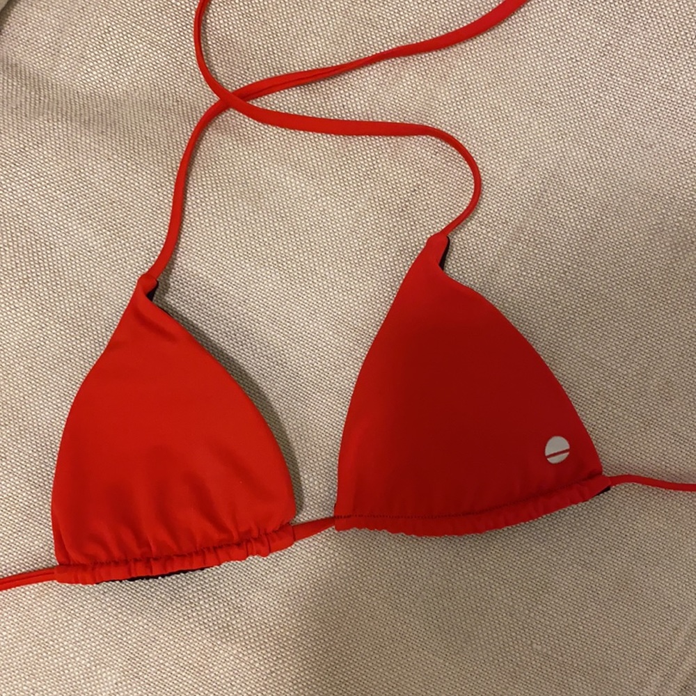 Red/black reversible triangle bikini - Picture 2 of 6